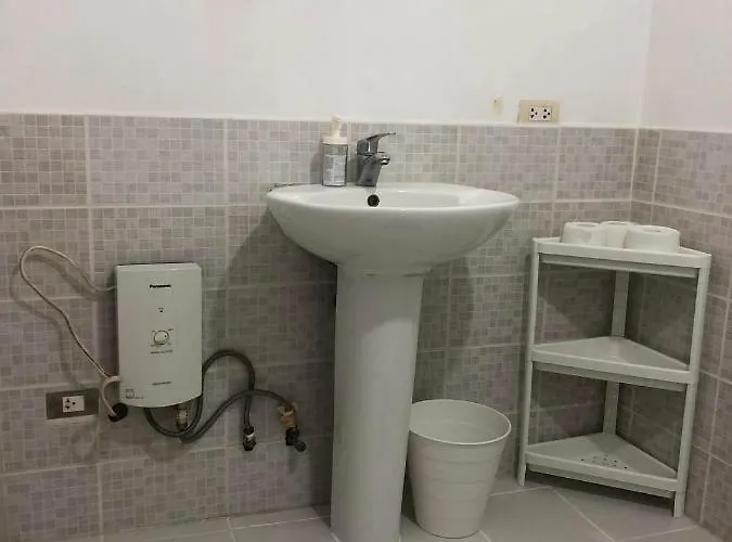 Studio At South Of Market * Manila
